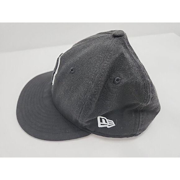 New Era 59Fifty Boston Red Sox Men's Black Baseball Cap Size 7 1/8 - Picture 4 of 10